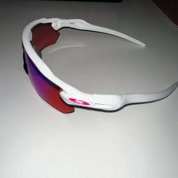 Oakley Radar Path Sunglass Brand New - Picture 1 of 5